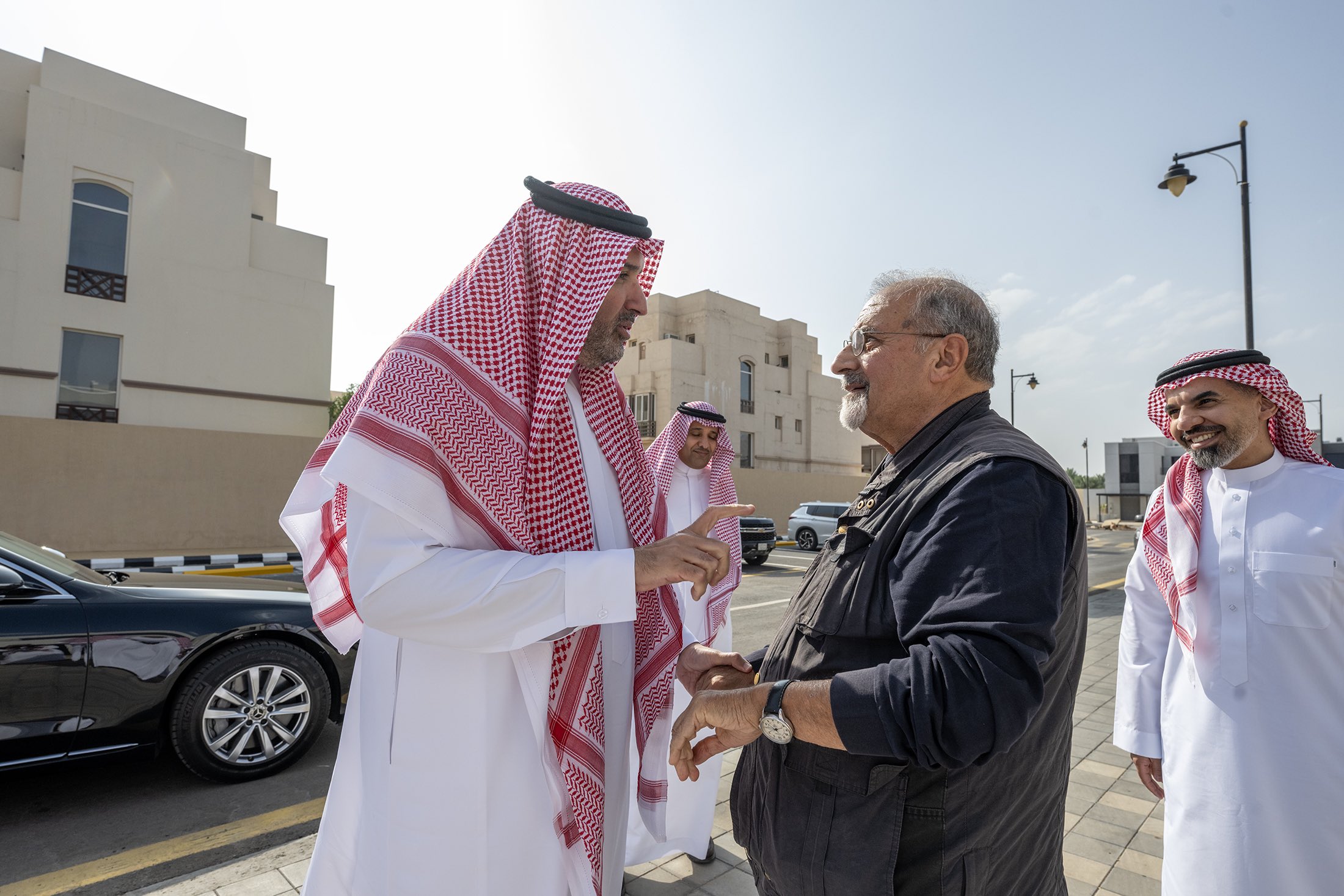 أمير منطقة المدينة المنورة يزور المعماري الدكتور راسم بن جمال بدران