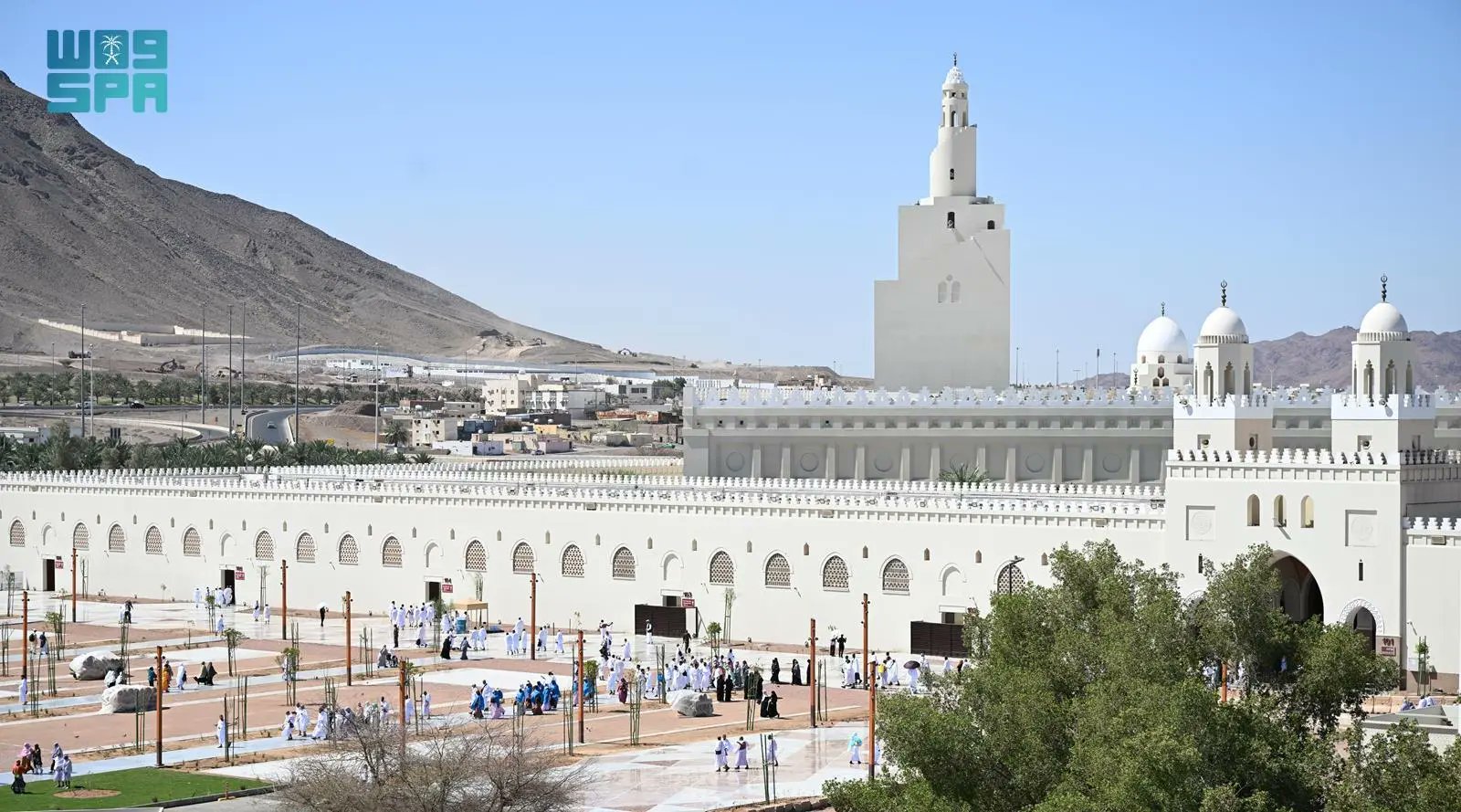 برامج "التطوير والتأهيل" تُمكّن الزائرين من استكشاف معالم التاريخ الإسلامي في المدينة المنورة